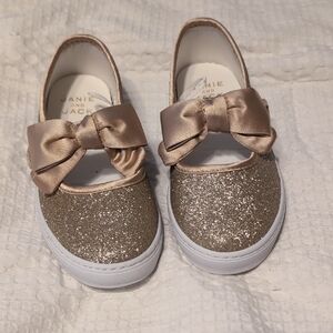 Janie and Jack Gold Mary Jane Shoes NWOT